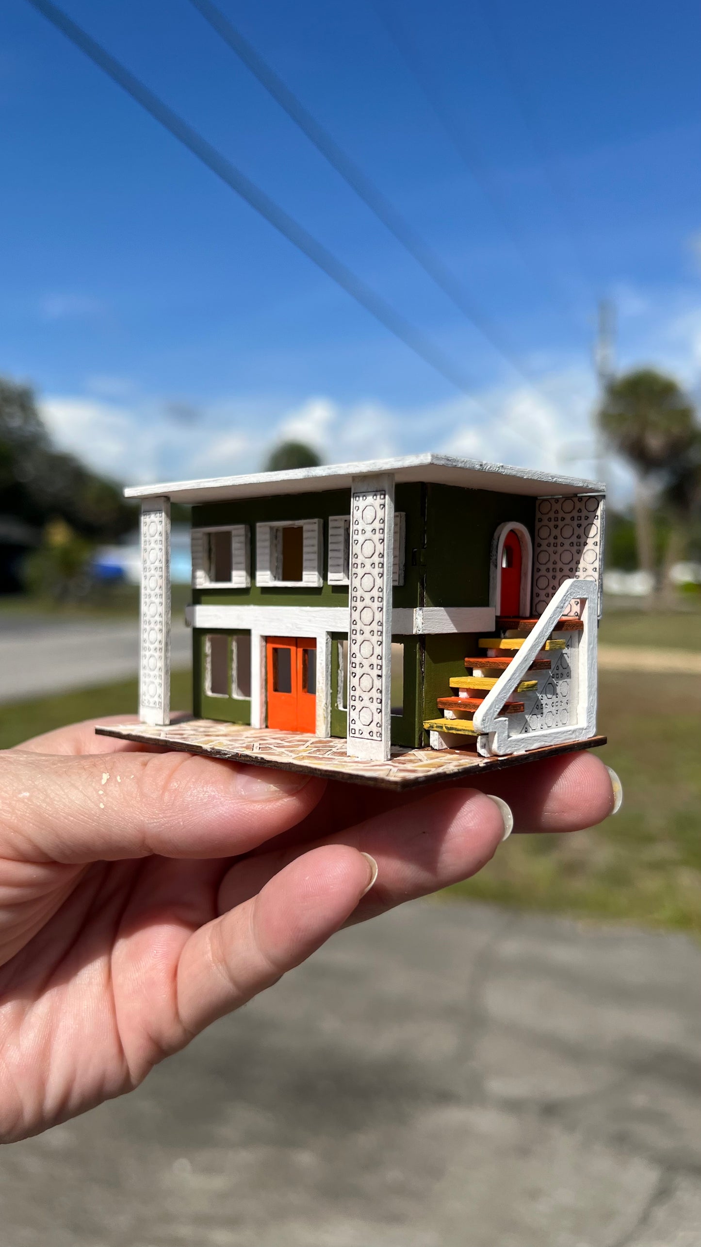 The Margo, Mid Century Modern Miniature Dollhouse 1:144